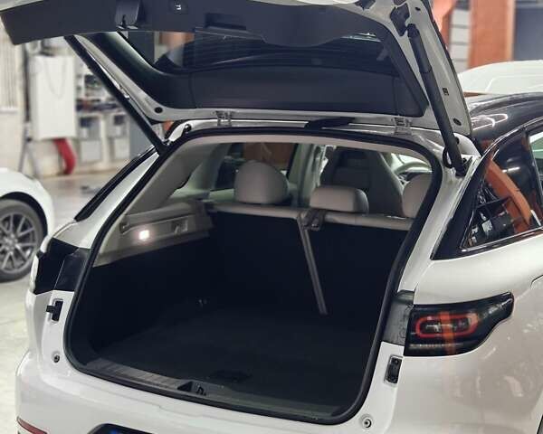 Білий Leapmotor С11, об'ємом двигуна 0 л та пробігом 24 тис. км за 35000 $, фото 6 на Automoto.ua