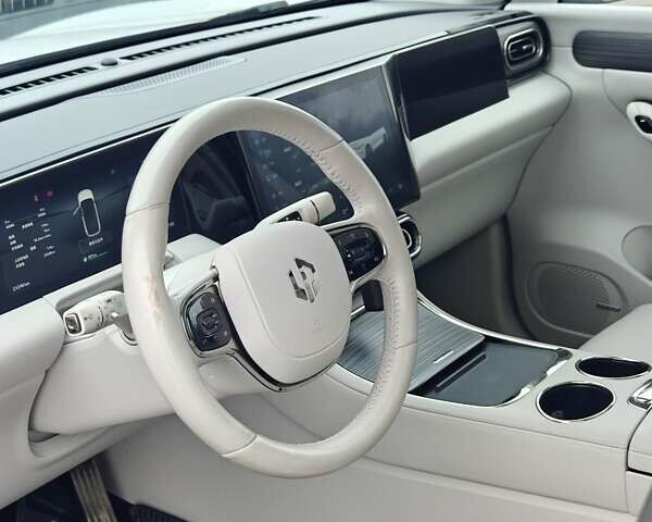 Білий Leapmotor С11, об'ємом двигуна 0 л та пробігом 24 тис. км за 35000 $, фото 31 на Automoto.ua