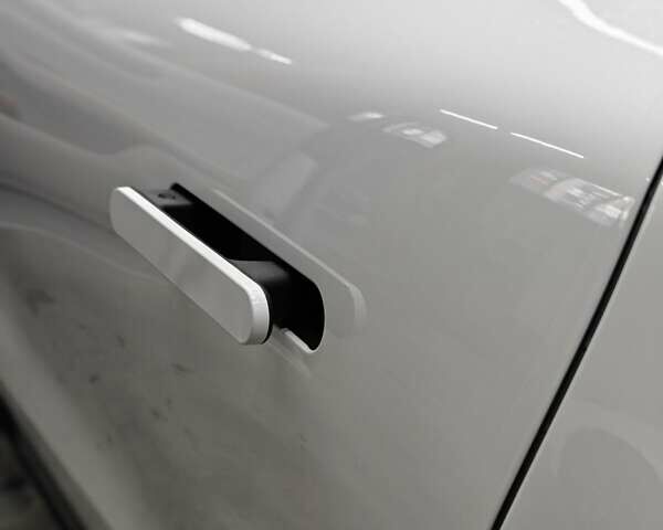 Білий Leapmotor С11, об'ємом двигуна 0 л та пробігом 24 тис. км за 35000 $, фото 17 на Automoto.ua