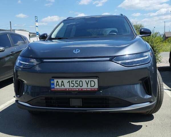 Серый Leapmotor С11, объемом двигателя 0 л и пробегом 9 тыс. км за 29990 $, фото 5 на Automoto.ua