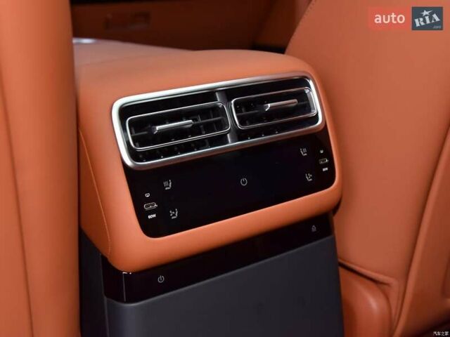 Белый Li Auto L6, объемом двигателя 1.5 л и пробегом 1 тыс. км за 59800 $, фото 21 на Automoto.ua