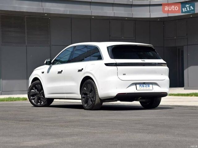 Белый Li Auto L6, объемом двигателя 1.5 л и пробегом 1 тыс. км за 59800 $, фото 3 на Automoto.ua