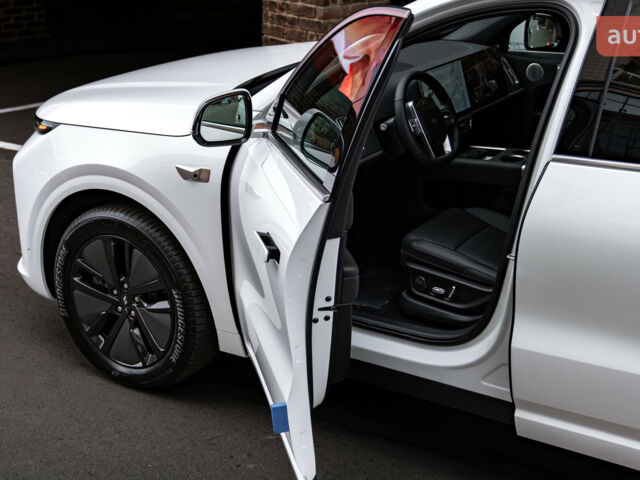 купить новое авто Li Auto L6 2024 года от официального дилера ЕКОДРАЙВ АВТО Li Auto фото