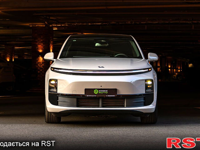 Li Auto L6, объемом двигателя 1.5 л и пробегом 0 тыс. км за 52490 $, фото 2 на Automoto.ua