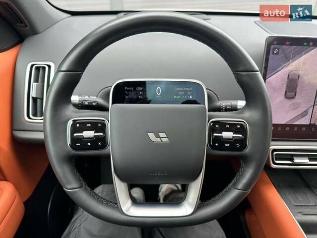Серый Li Auto L6, объемом двигателя 1.5 л и пробегом 24 тыс. км за 49000 $, фото 18 на Automoto.ua