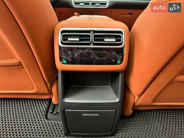 Серый Li Auto L6, объемом двигателя 1.5 л и пробегом 24 тыс. км за 49000 $, фото 30 на Automoto.ua