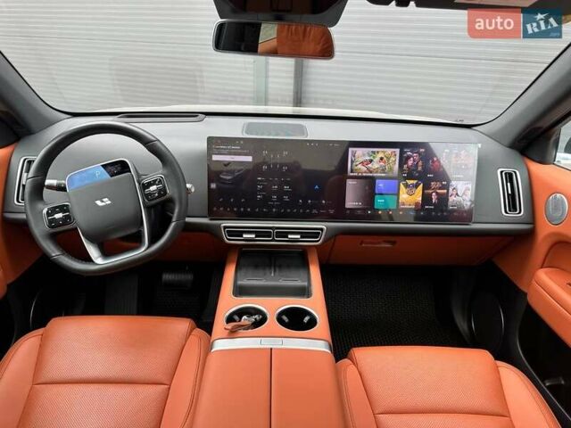 Серый Li Auto L6, объемом двигателя 1.5 л и пробегом 24 тыс. км за 49000 $, фото 17 на Automoto.ua