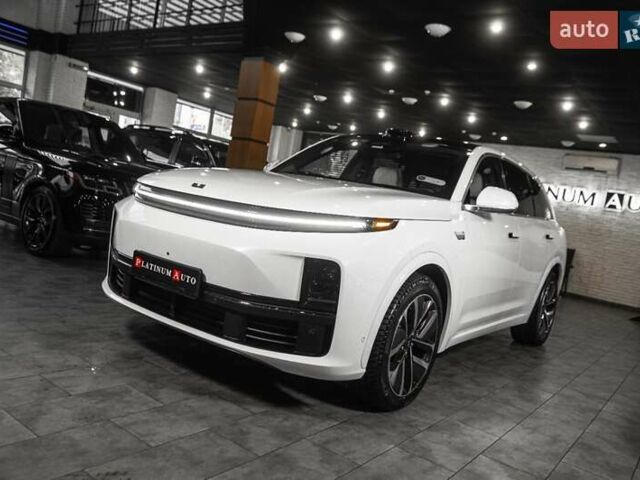 Білий Li Auto L7, об'ємом двигуна 1.5 л та пробігом 14 тис. км за 65000 $, фото 91 на Automoto.ua