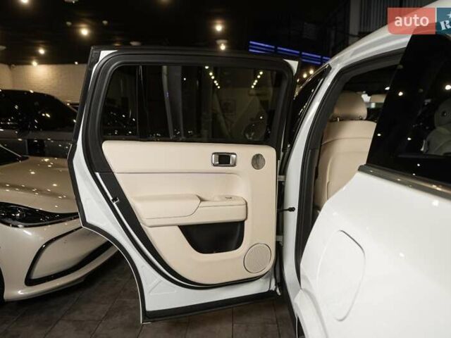 Білий Li Auto L7, об'ємом двигуна 1.5 л та пробігом 14 тис. км за 65000 $, фото 26 на Automoto.ua