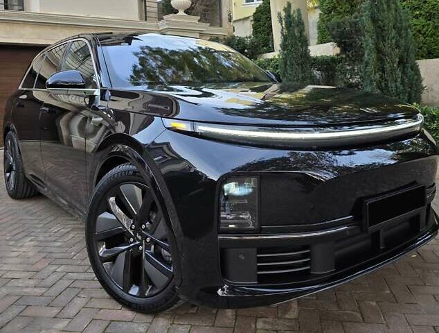 Чорний Li Auto L7, об'ємом двигуна 1.5 л та пробігом 1 тис. км за 68900 $, фото 2 на Automoto.ua