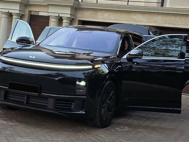 Чорний Li Auto L7, об'ємом двигуна 1.5 л та пробігом 1 тис. км за 68900 $, фото 12 на Automoto.ua