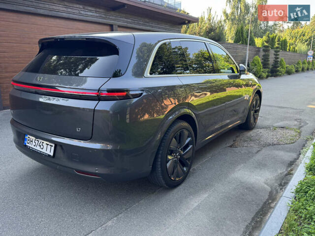 Li Auto L7, объемом двигателя 1.5 л и пробегом 100 тыс. км за 47000 $, фото 4 на Automoto.ua