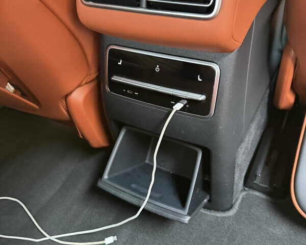 Li Auto L7, объемом двигателя 1.5 л и пробегом 100 тыс. км за 47000 $, фото 23 на Automoto.ua