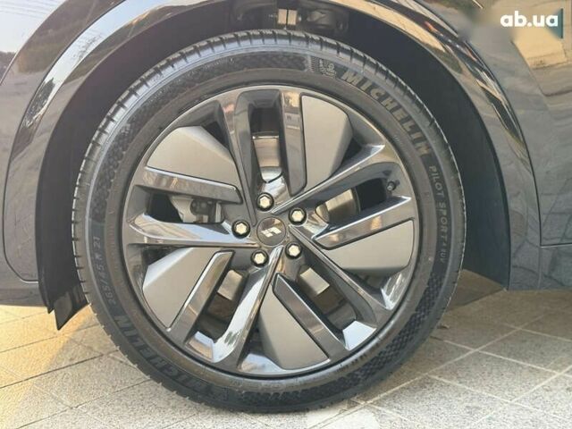Li Auto L7, объемом двигателя 0 л и пробегом 4 тыс. км за 56777 $, фото 9 на Automoto.ua
