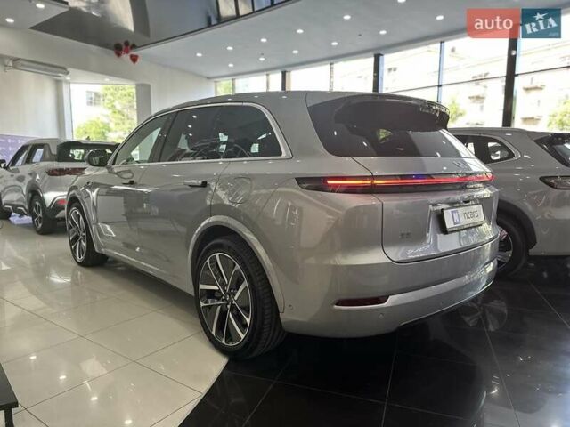 Сірий Li Auto L7, об'ємом двигуна 1.5 л та пробігом 1 тис. км за 72900 $, фото 3 на Automoto.ua