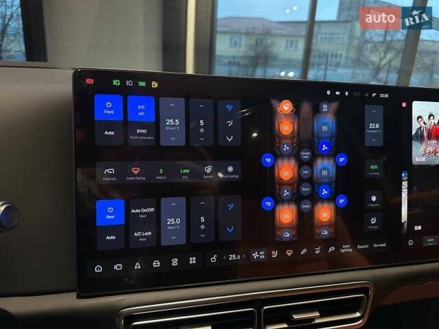 Чорний Li Auto L9, об'ємом двигуна 1.5 л та пробігом 1 тис. км за 78000 $, фото 19 на Automoto.ua