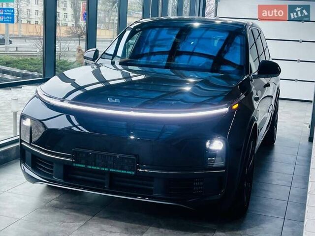Чорний Li Auto L9, об'ємом двигуна 1.5 л та пробігом 1 тис. км за 75000 $, фото 2 на Automoto.ua