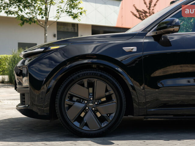 купить новое авто Li Auto L9 2025 года от официального дилера Автосалон ECODRIVE AUTO Київ Li Auto фото