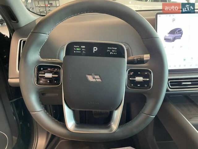 Сірий Li Auto L9, об'ємом двигуна 1.5 л та пробігом 1 тис. км за 81000 $, фото 16 на Automoto.ua