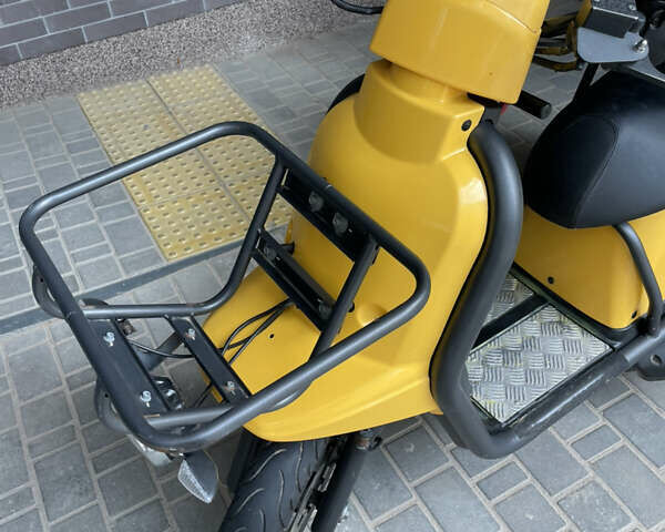 Желтый Ligier Pulse 3, объемом двигателя 0 л и пробегом 22 тыс. км за 1399 $, фото 4 на Automoto.ua