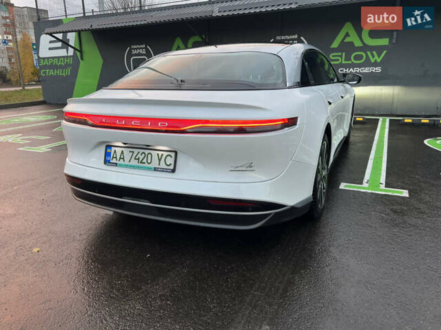 Lucid Air 2022 в Киеве на Automoto.ua Белый Lucid Air, объемом двигателя 0 л и пробегом 26 тыс. км за 57000 $, фото 4 на Automoto.ua