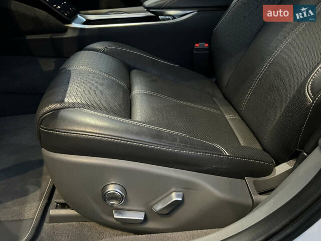 Lucid Air 2022 в Киеве на Automoto.ua Белый Lucid Air, объемом двигателя 0 л и пробегом 26 тыс. км за 57000 $, фото 21 на Automoto.ua