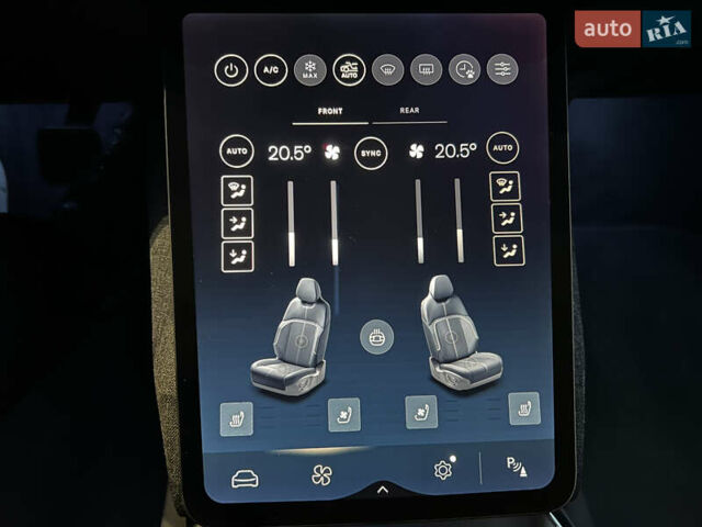 Lucid Air 2022 в Киеве на Automoto.ua Белый Lucid Air, объемом двигателя 0 л и пробегом 26 тыс. км за 57000 $, фото 28 на Automoto.ua