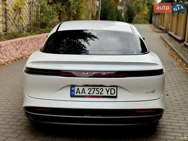 Белый Lucid Air, объемом двигателя 0 л и пробегом 5 тыс. км за 49999 $, фото 10 на Automoto.ua