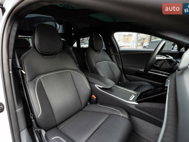 Белый Lucid Air, объемом двигателя 0 л и пробегом 10 тыс. км за 49950 $, фото 67 на Automoto.ua