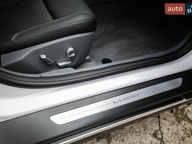 Белый Lucid Air, объемом двигателя 0 л и пробегом 10 тыс. км за 49950 $, фото 69 на Automoto.ua
