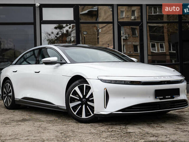 Белый Lucid Air, объемом двигателя 0 л и пробегом 10 тыс. км за 49950 $, фото 2 на Automoto.ua