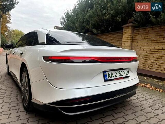 Белый Lucid Air, объемом двигателя 0 л и пробегом 5 тыс. км за 49999 $, фото 19 на Automoto.ua