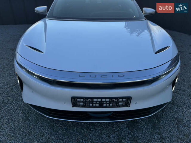 Белый Lucid Air, объемом двигателя 0 л и пробегом 8 тыс. км за 41990 $, фото 5 на Automoto.ua