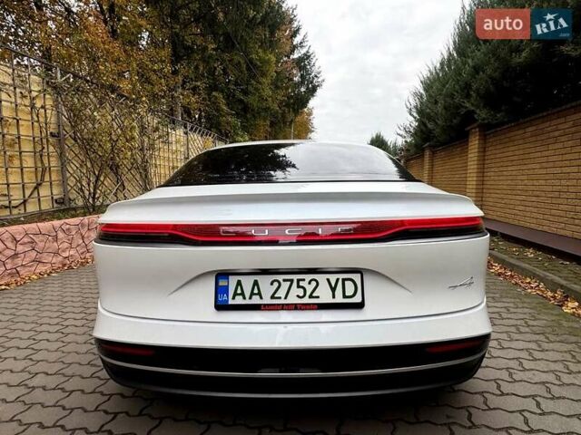Белый Lucid Air, объемом двигателя 0 л и пробегом 5 тыс. км за 49999 $, фото 4 на Automoto.ua