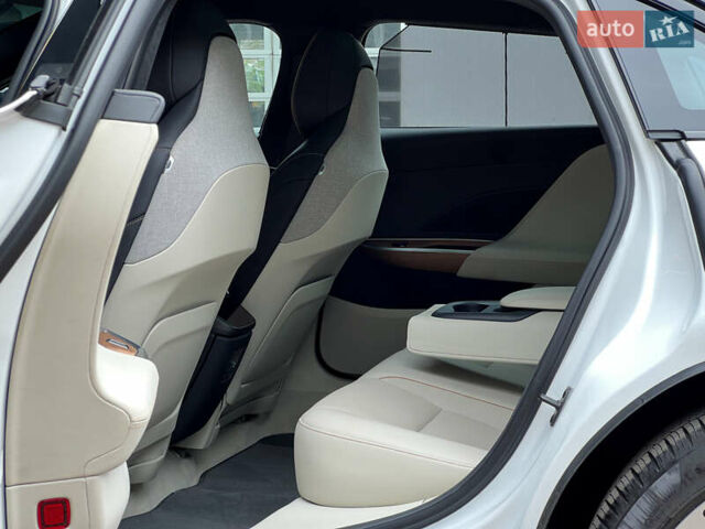 Білий Lucid Air, об'ємом двигуна 0 л та пробігом 13 тис. км за 43999 $, фото 15 на Automoto.ua