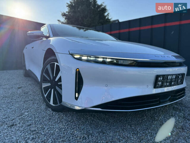 Белый Lucid Air, объемом двигателя 0 л и пробегом 8 тыс. км за 41990 $, фото 2 на Automoto.ua