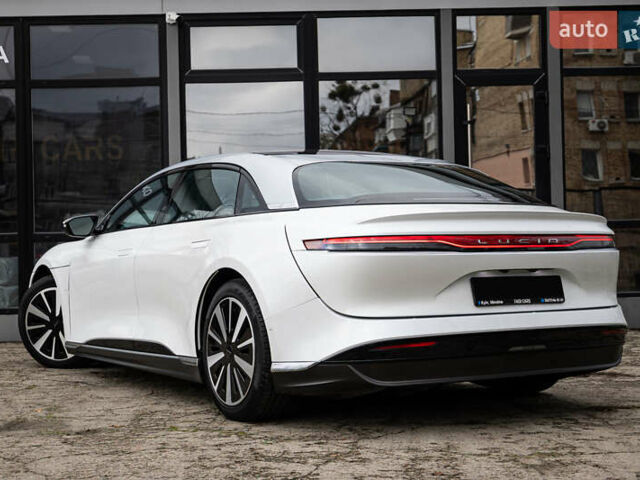 Белый Lucid Air, объемом двигателя 0 л и пробегом 10 тыс. км за 49950 $, фото 12 на Automoto.ua