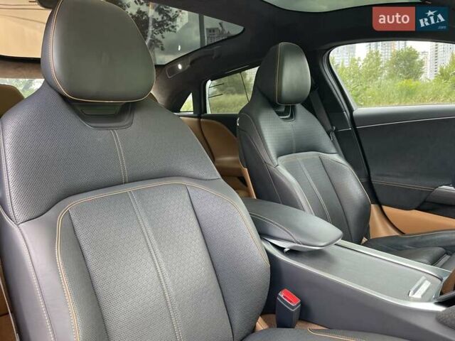 Красный Lucid Air, объемом двигателя 0 л и пробегом 5 тыс. км за 52900 $, фото 33 на Automoto.ua