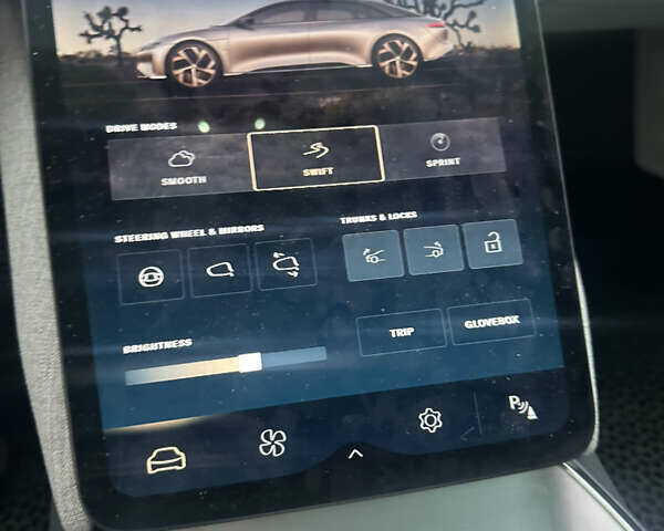 Красный Lucid Air, объемом двигателя 0 л и пробегом 32 тыс. км за 47900 $, фото 10 на Automoto.ua