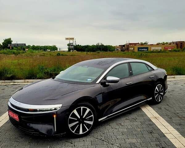 Серый Lucid Air, объемом двигателя 0 л и пробегом 15 тыс. км за 54999 $, фото 3 на Automoto.ua