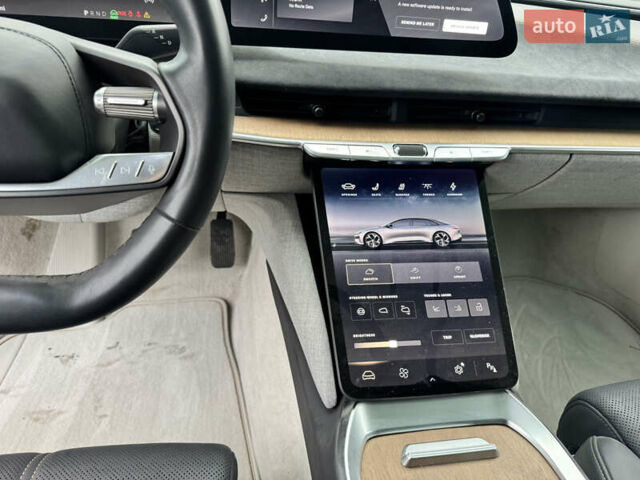 Сірий Lucid Air, об'ємом двигуна 0 л та пробігом 6 тис. км за 35900 $, фото 33 на Automoto.ua