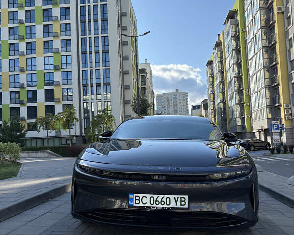 Сірий Lucid Air, об'ємом двигуна 0 л та пробігом 54 тис. км за 54000 $, фото 3 на Automoto.ua