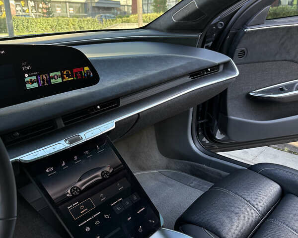 Сірий Lucid Air, об'ємом двигуна 0 л та пробігом 54 тис. км за 54000 $, фото 8 на Automoto.ua