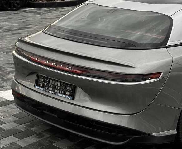 Серый Lucid Air, объемом двигателя 0 л и пробегом 65 тыс. км за 42000 $, фото 3 на Automoto.ua