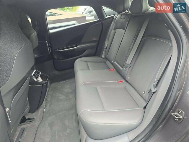 Сірий Lucid Air, об'ємом двигуна 0 л та пробігом 51 тис. км за 28000 $, фото 8 на Automoto.ua