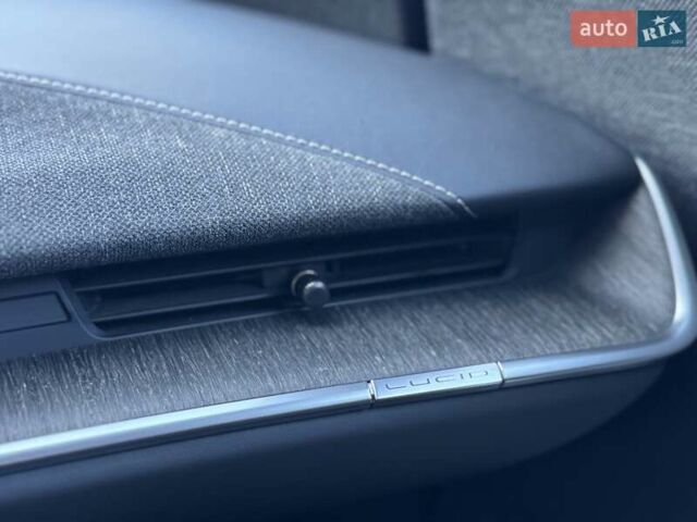 Lucid Air 2023 в Луцке на Automoto.ua Серый Lucid Air, объемом двигателя 0 л и пробегом 26 тыс. км за 34500 $, фото 40 на Automoto.ua