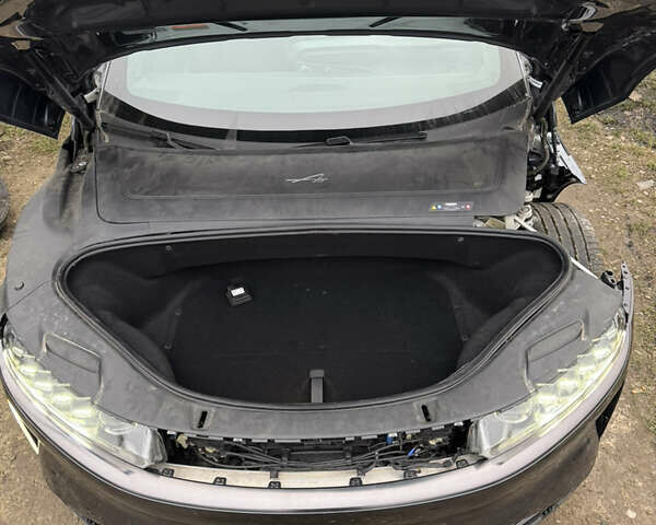 Серый Lucid Air, объемом двигателя 0 л и пробегом 12 тыс. км за 29990 $, фото 7 на Automoto.ua