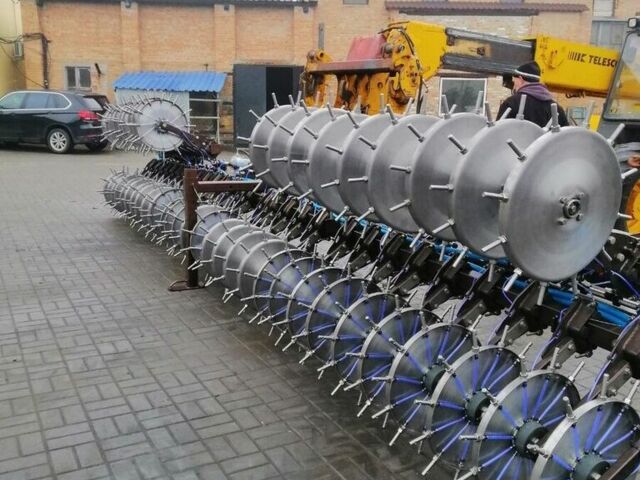 Коричневий MaxiMarin Другая, об'ємом двигуна 0 л та пробігом 0 тис. км за 58139 $, фото 3 на Automoto.ua