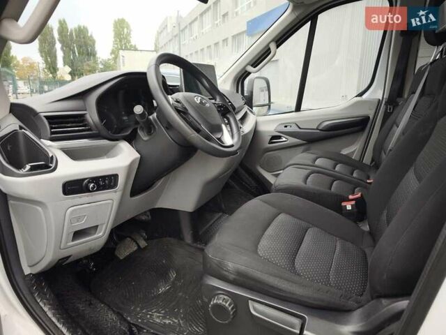 Белый Maxus Deliver 9, объемом двигателя 0 л и пробегом 74 тыс. км за 32999 $, фото 13 на Automoto.ua