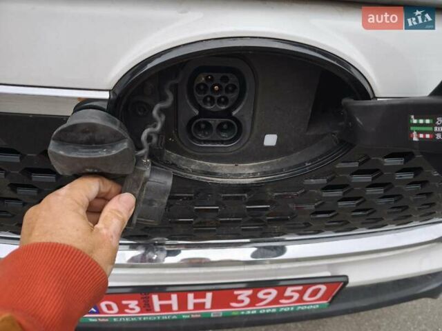 Белый Maxus Deliver 9, объемом двигателя 0 л и пробегом 74 тыс. км за 32999 $, фото 17 на Automoto.ua